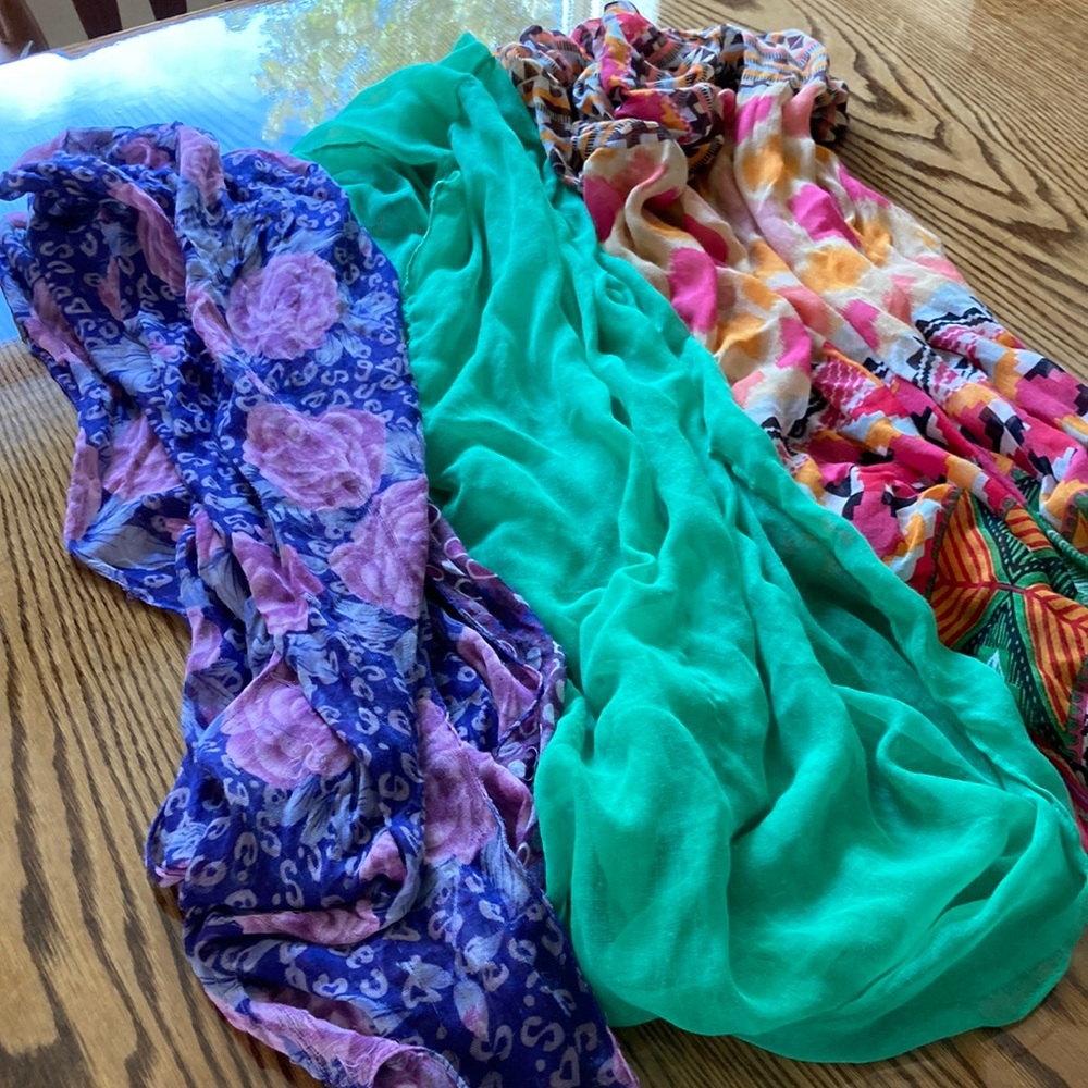 COLORFUL, SCARVES, 🧣…3 fun, light, soft…